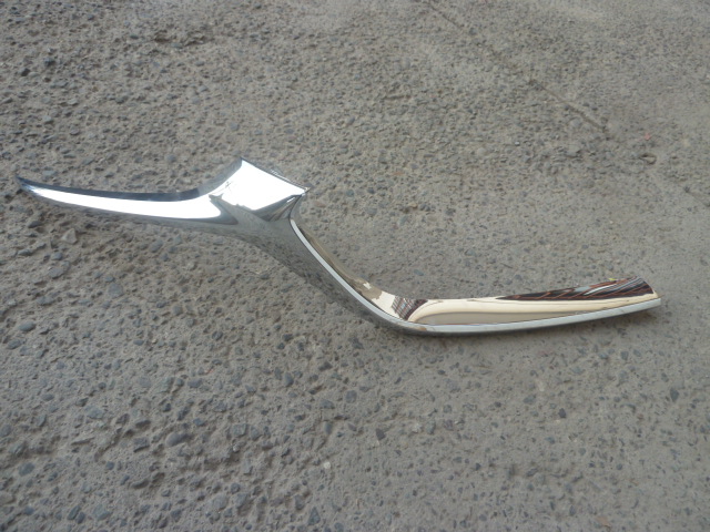 Moldura bisel mazda 6 2019 2022 de mascara copiloto daños