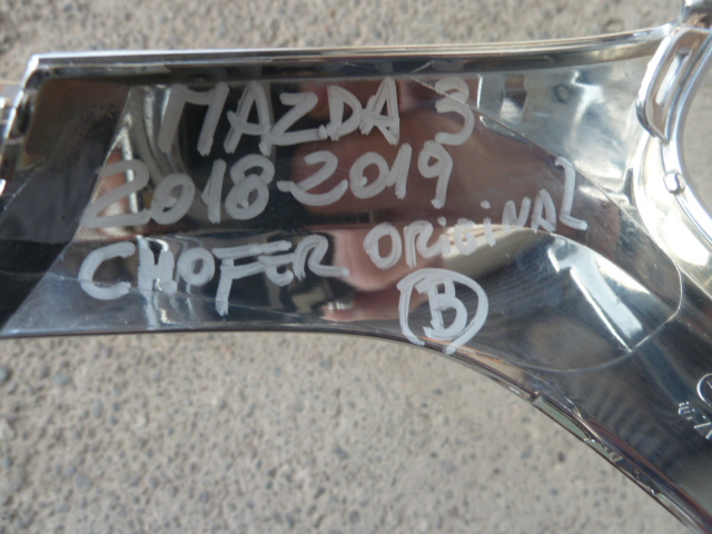 Moldura bisel mazda 3 2018 2019 de mascara chofer buena - Imagen 3