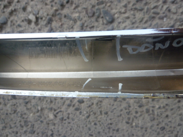 Moldura bisel mazda cx30 2020 2024 de mascara copiloto daños - Imagen 4