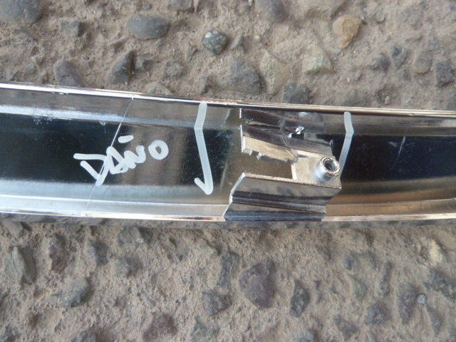 Moldura bisel mazda bt50 2018 2020 de mascara copiloto daños - Imagen 5