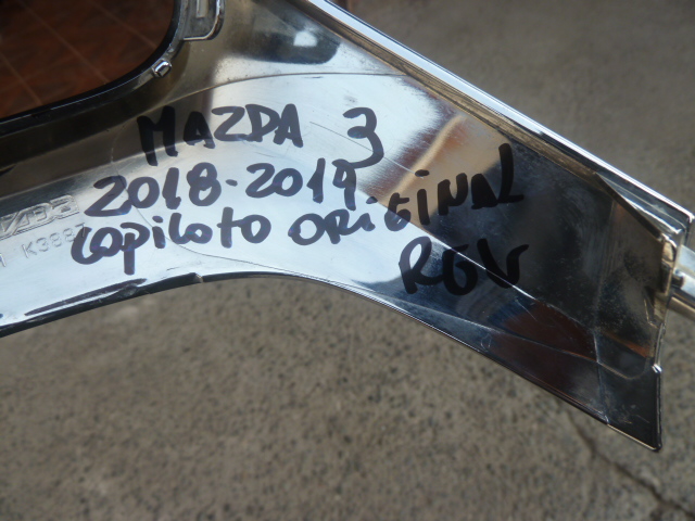 Moldura bisel mazda 3 2018 2019 de mascara copiloto daños - Imagen 6
