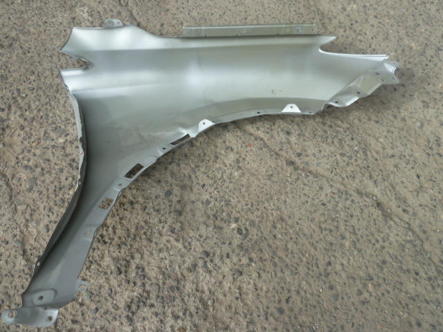 Tapabarro toyota rav4 2014 2015 2016 2017 2018 chofer daños - Imagen 3
