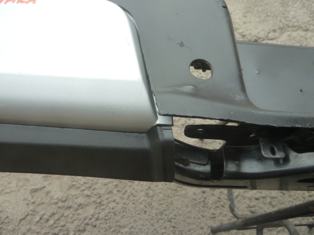 Parachoque nissan navara 2021 2023 trasero con detalles - Imagen 7