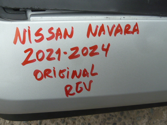 Parachoque nissan navara 2021 2023 trasero con detalles - Imagen 9