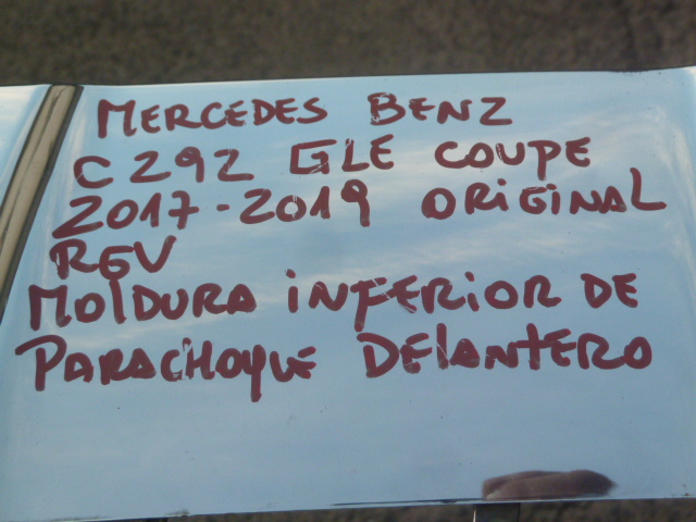 Moldura bisel mb c292 gle coupe 2017 2019 inferior parachoque daños - Imagen 5