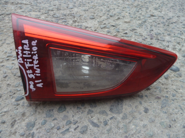 Foco portalon mazda cx3 2017 2022 trasero chofer original daño