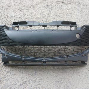 Mascara mazda axela 2010 2011 2012 2013 rejilla axela