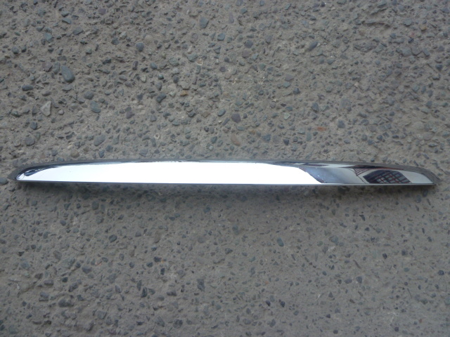 Moldura superior mascara actyon 2013 2018 usado foto referencial