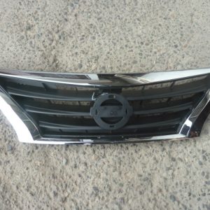 Mascara nissan versa n17 2016 2017 2018 2019 daños