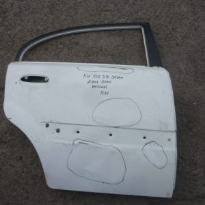 Puerta kia rio jb 2007 2008 2010 trasera copiloto dañada