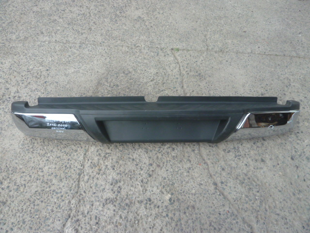 Parachoque nissan np300 2016 2018 2020 trasero daños