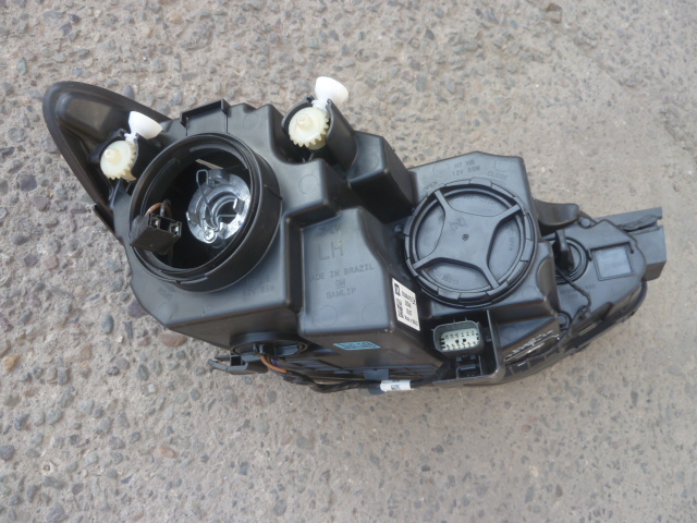 Foco optico chevrolet tracker 2021 2022 2023 chofer daños - Imagen 6