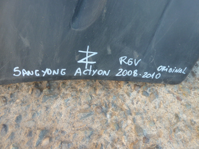 Parachoque ssangyong actyon 2007 2009 2010 delantero daños - Imagen 5
