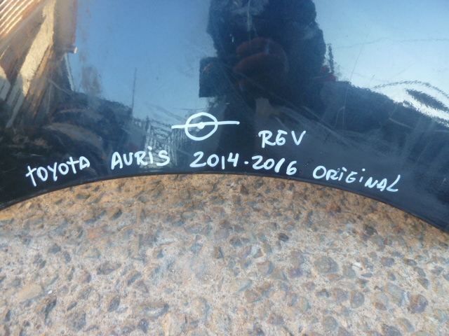 Parachoque toyota auris 2014 2015 2016 delantero daños - Imagen 3